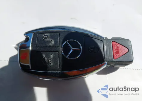 2013 Mercedes-Benz C 250 Sport из США, поврежденный, VIN WDDGF4HB9DA854436